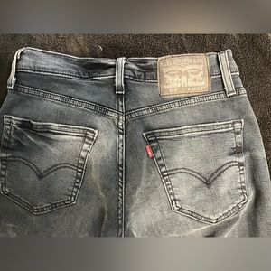 Nice stretchy Levi’s jeans